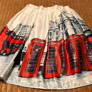 Stylish Red and White Cityscape Skirt